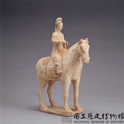 加彩人騎馬樂器俑藏品圖，第17張