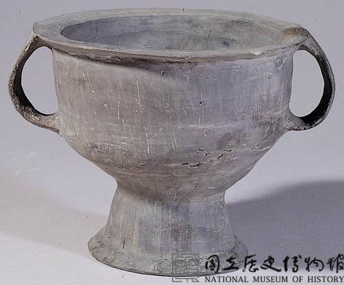 大汶口平口雙耳灰陶豆藏品圖，第2張