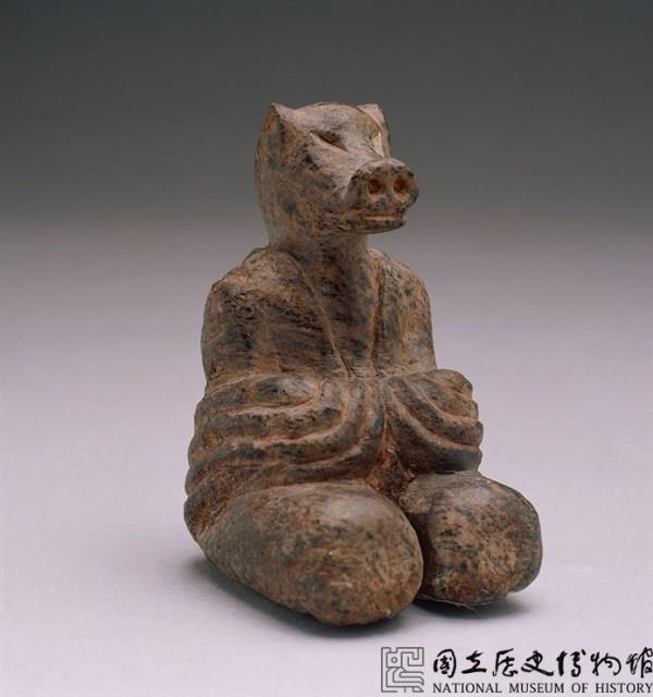石雕豬首人身像藏品圖，第1張