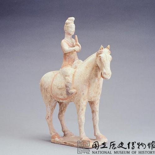 加彩人騎馬樂器俑藏品圖，第8張