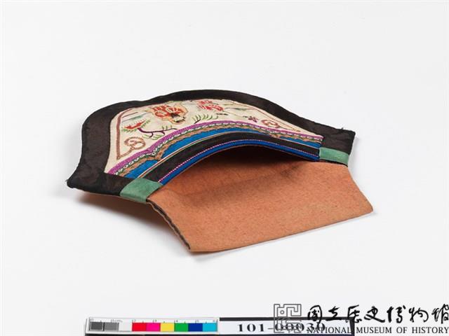 戲曲人物紋船形荷包藏品圖，第3張