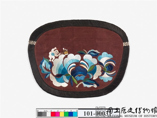 童子花卉紋腰圓荷包藏品圖，第1張