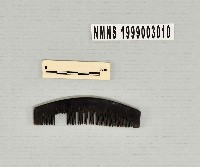 牛角梳藏品圖，第1張