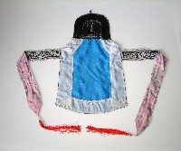 胸兜藏品圖，第1張