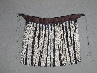 圍腰裙片藏品圖，第1張