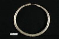 空心項圈藏品圖，第1張