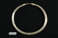 空心項圈藏品圖，第2張