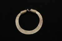 扁平項圈藏品圖，第2張