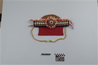 男子頭飾藏品圖，第1張