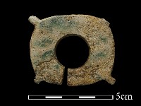 玉玦藏品圖，第2張