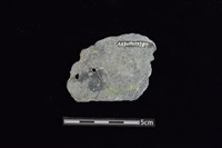 穿孔石板藏品圖，第2張