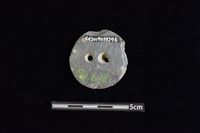 穿孔石板藏品圖，第2張