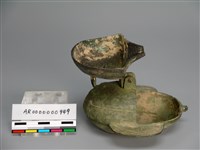 雙耳盒形銅燈藏品圖，第2張