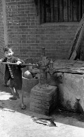 1950至2006年臺灣常民生活藏品圖，第1張