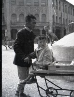 1950至2006年台灣常民生活藏品圖，第1張