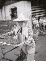 1950至2006年台灣常民生活藏品圖，第1張
