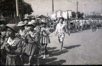 《國慶遊行》（1950至2006年臺灣常民生活）藏品圖，第1張