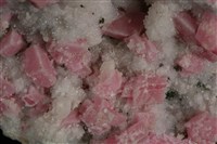 菱錳礦藏品圖，第2張