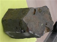玄武岩藏品圖，第2張