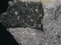 角閃安山岩藏品圖，第2張