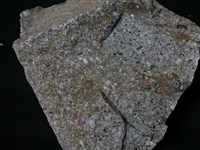 角閃石安山岩藏品圖，第1張