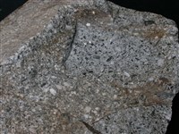 角閃石安山岩藏品圖，第2張