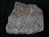黑雲母角閃石安山岩藏品圖，第2張