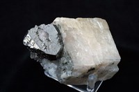 硫銅鈷礦/方解石藏品圖，第1張