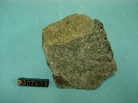 角閃石安山岩藏品圖，第2張