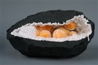 纖維鈣矽酸石/鈉沸石藏品圖，第1張