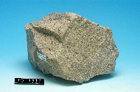 角閃石安山岩藏品圖，第2張