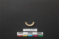 玉玦藏品圖，第2張