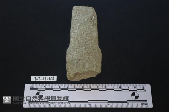 磨製斧鋤形器藏品圖，第1張