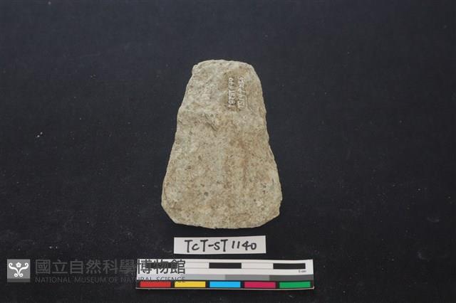 磨製斧鋤形器藏品圖，第1張