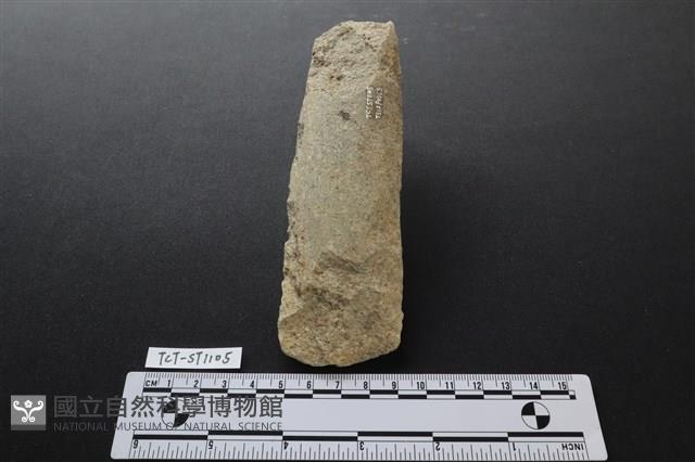 磨製斧鋤形器藏品圖，第1張