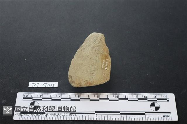磨製斧鋤形器藏品圖，第1張