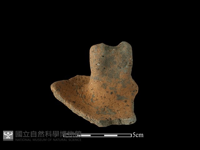 陶蓋及鈕藏品圖，第1張