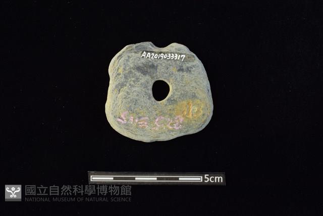 穿孔石板藏品圖，第2張