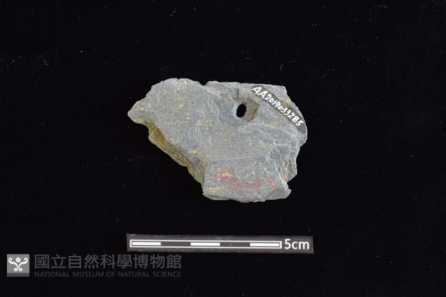 穿孔石板藏品圖，第2張