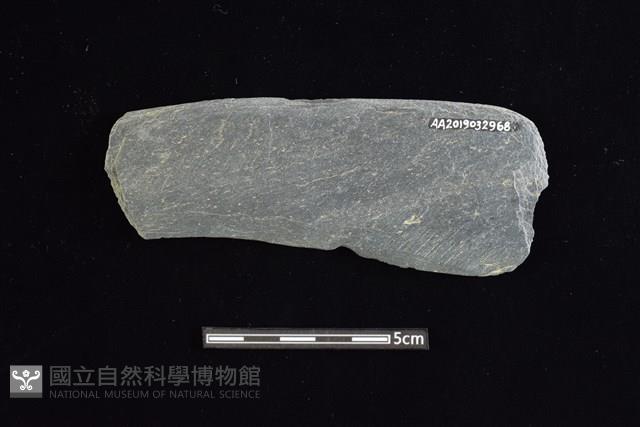 石鐮藏品圖，第2張