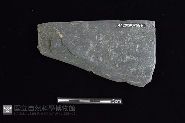 石鐮藏品圖，第2張