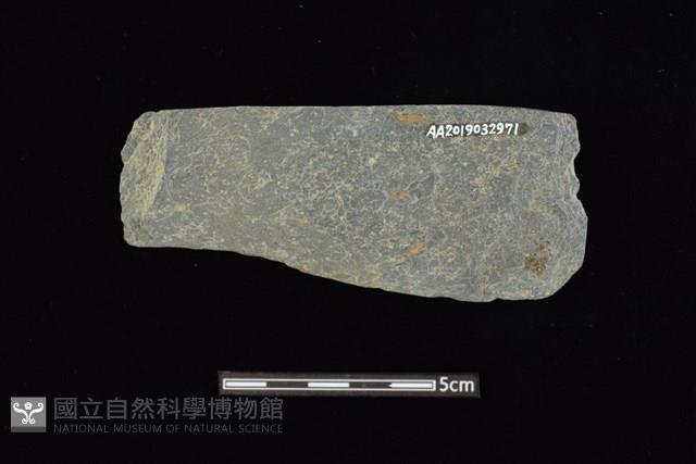 石鐮藏品圖，第2張