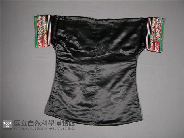 上衣藏品圖，第2張