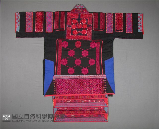 長衣藏品圖，第2張