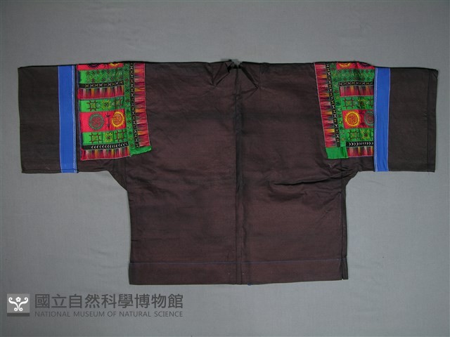 上衣藏品圖，第2張