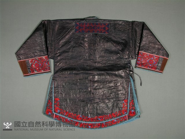 上衣藏品圖，第2張