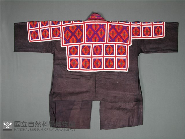 上衣藏品圖，第2張