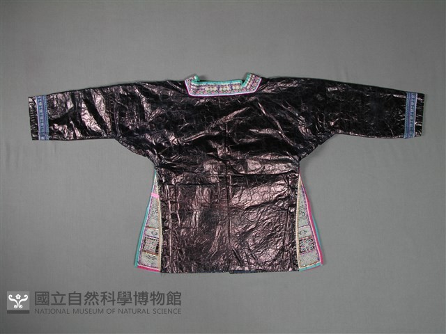 上衣藏品圖，第2張