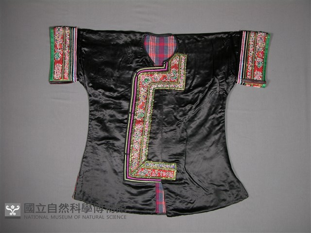 上衣藏品圖，第1張