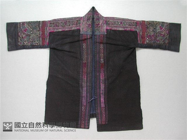 女子三等盛裝(上衣)藏品圖，第1張